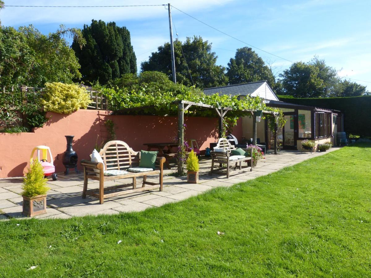 The Old Granary Villa Launceston Exterior foto